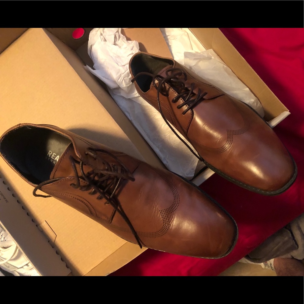 Kenneth Cole reaction dress shoes